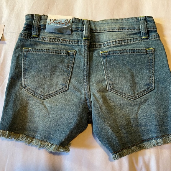 Vigoss Studio V denim shorts NWT - Picture 4 of 5